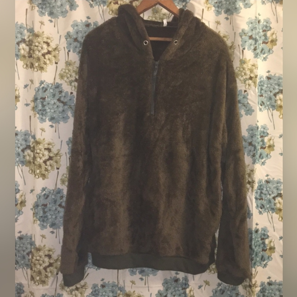 Cozy Pullover Olive/Brown Hoodie